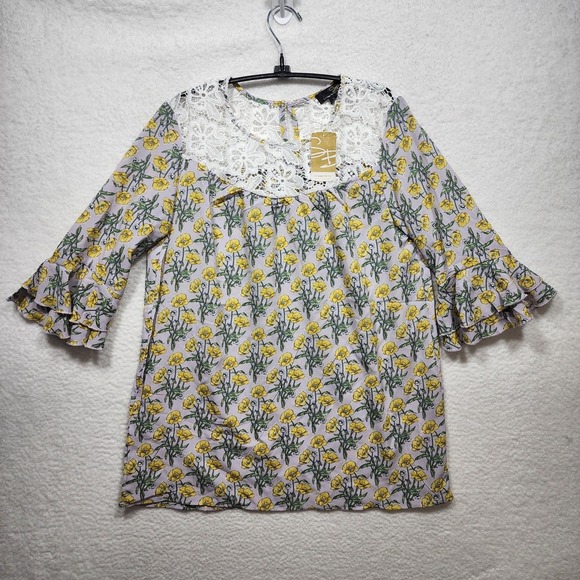 Suzanne Betro Tops - Suzanne Betro Floral Blouse Lace Yoke Ruffle Sleeve Boho Top Size Small NWT